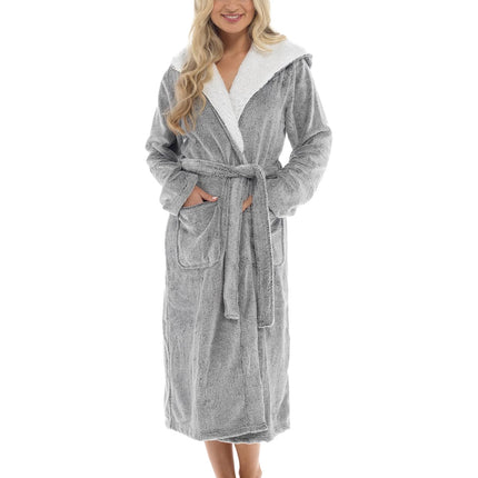 Slumber Hut® Winter Womens Bathrobe uk