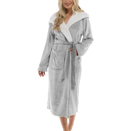 Slumber Hut® Winter Womens Bathrobe uk